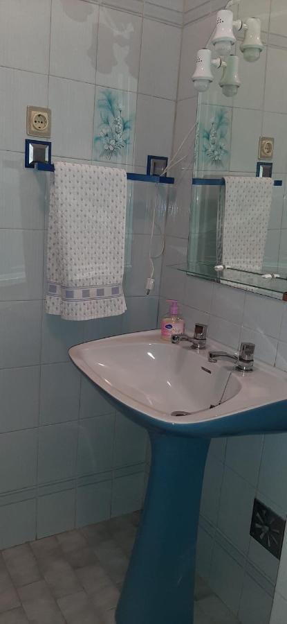 Apartamento Abril Gouveia  Exteriör bild